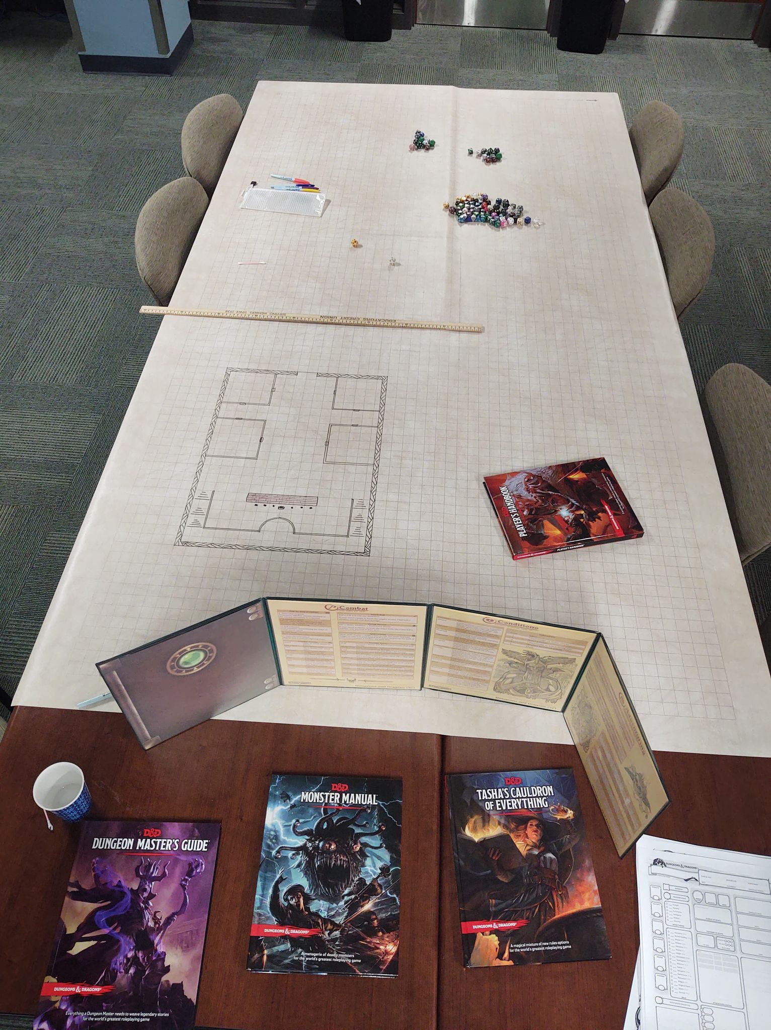 Dungeons and Dragons set up